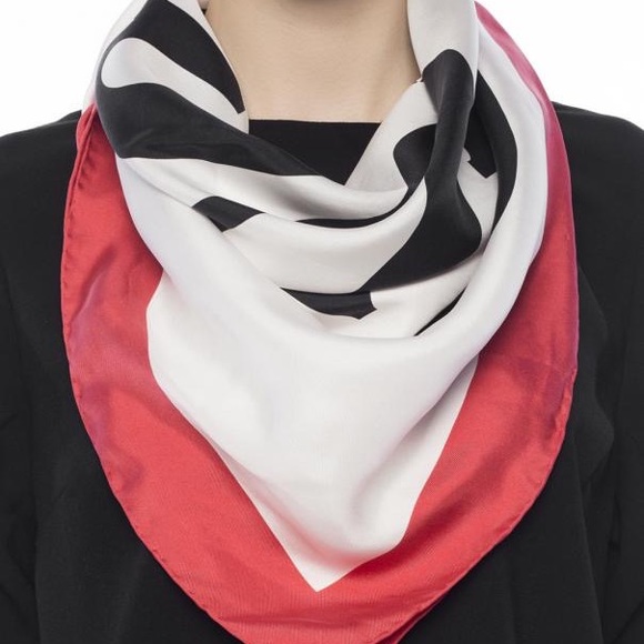 Gucci Silk Scarf - Picture 4 of 6